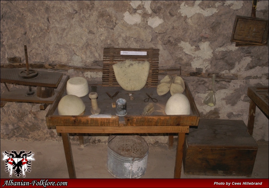 Making skull caps or Qeleshë
